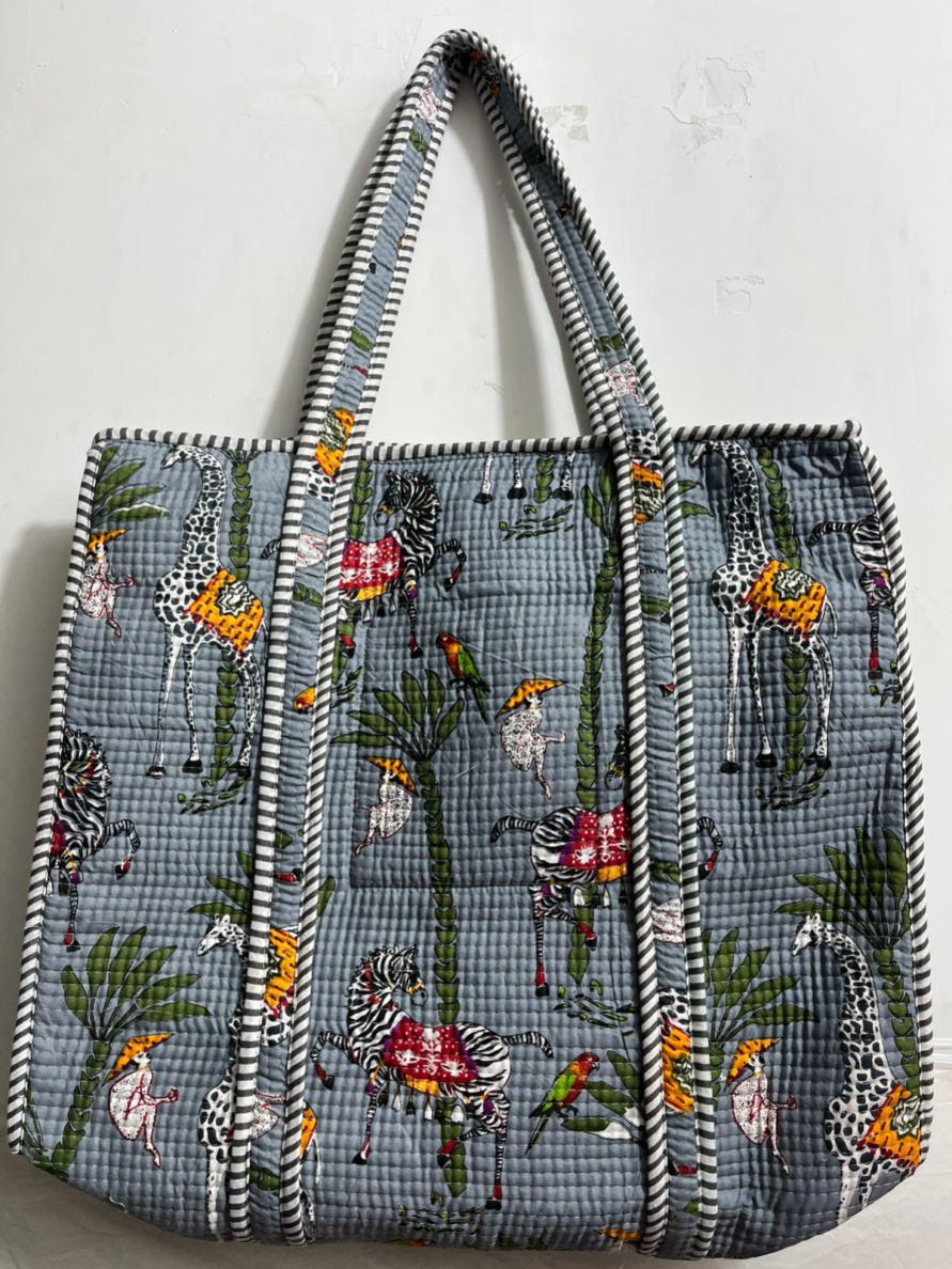 Bag 04: palms and blooms on grey gingham