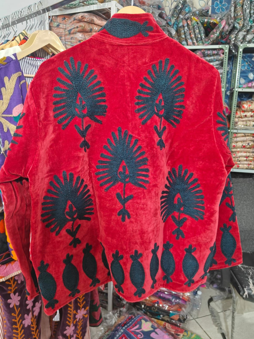 Raat Machhli, back view