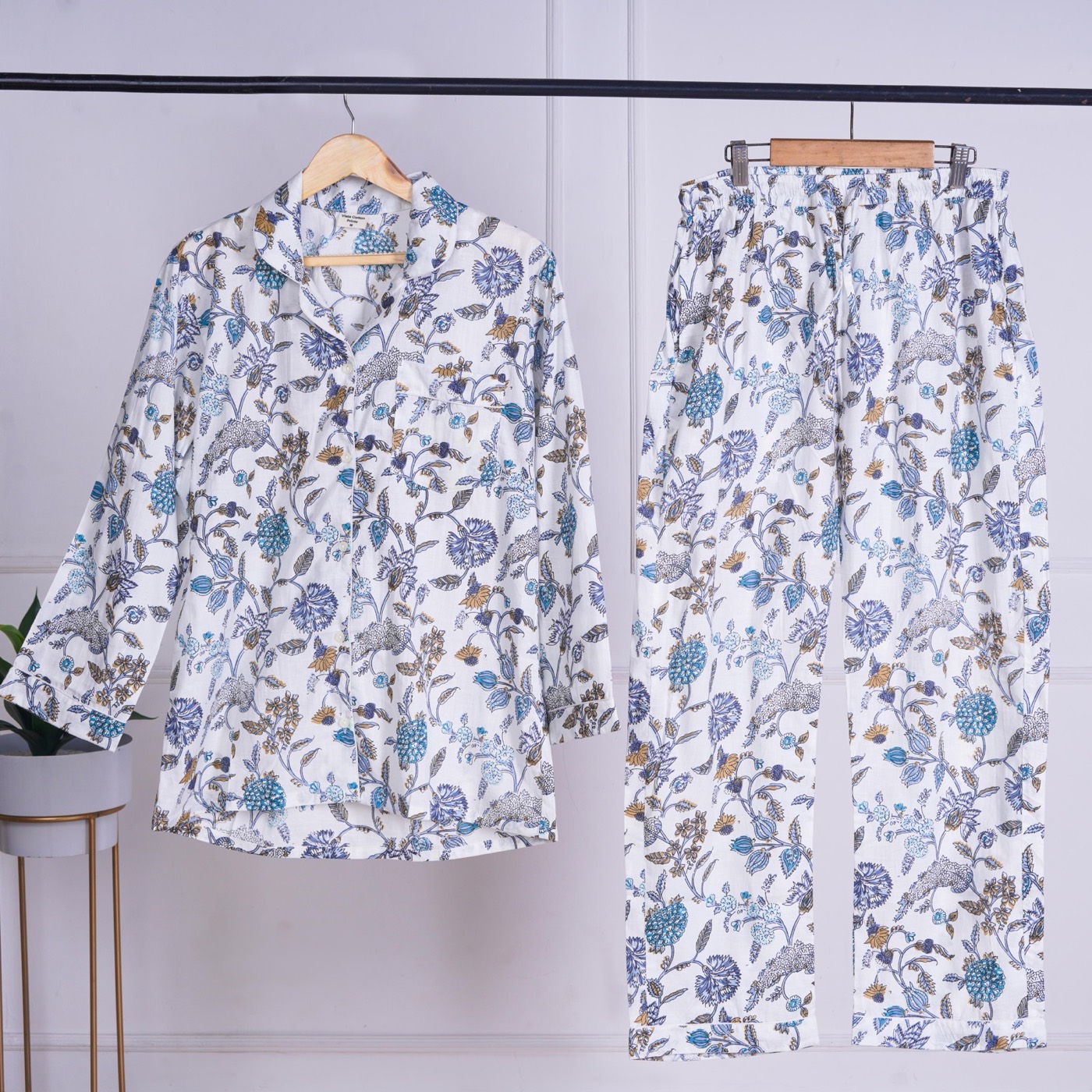 Indigo: the shirt and trousers, front